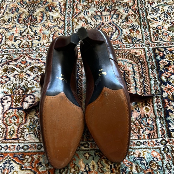 Paul Smith Brown Ankle Boots with Timeless Elegance - Picture 4 of 15